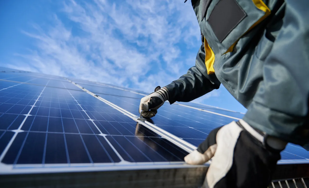 Solar & Renewables